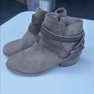 Stylish Gray Ankle Boots